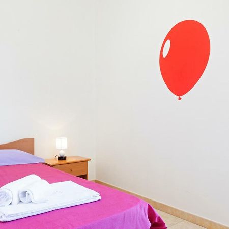 Focallo Seaside Holiday Flat Santa Maria Del Focallo Eksteriør billede
