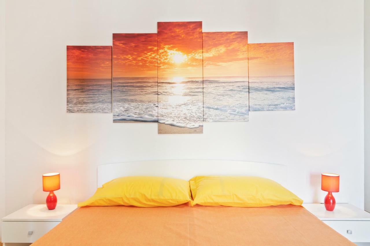 Focallo Seaside Holiday Flat Santa Maria Del Focallo Eksteriør billede