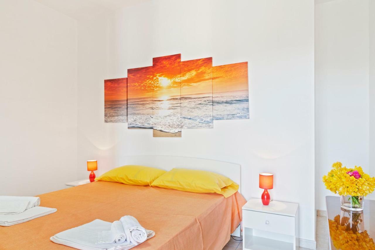 Focallo Seaside Holiday Flat Santa Maria Del Focallo Eksteriør billede