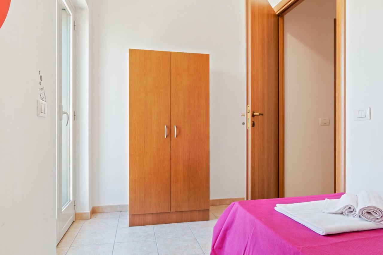 Focallo Seaside Holiday Flat Santa Maria Del Focallo Eksteriør billede